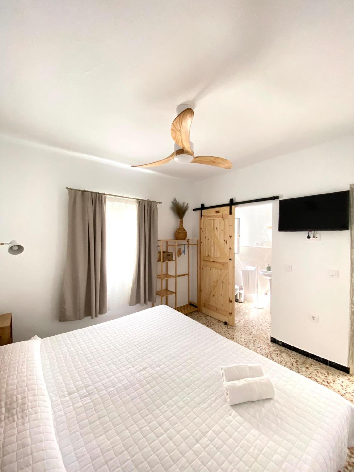 Hotel Casa Fina - Adults Recommended Конил-де-ла-Фронтера Екстериор снимка